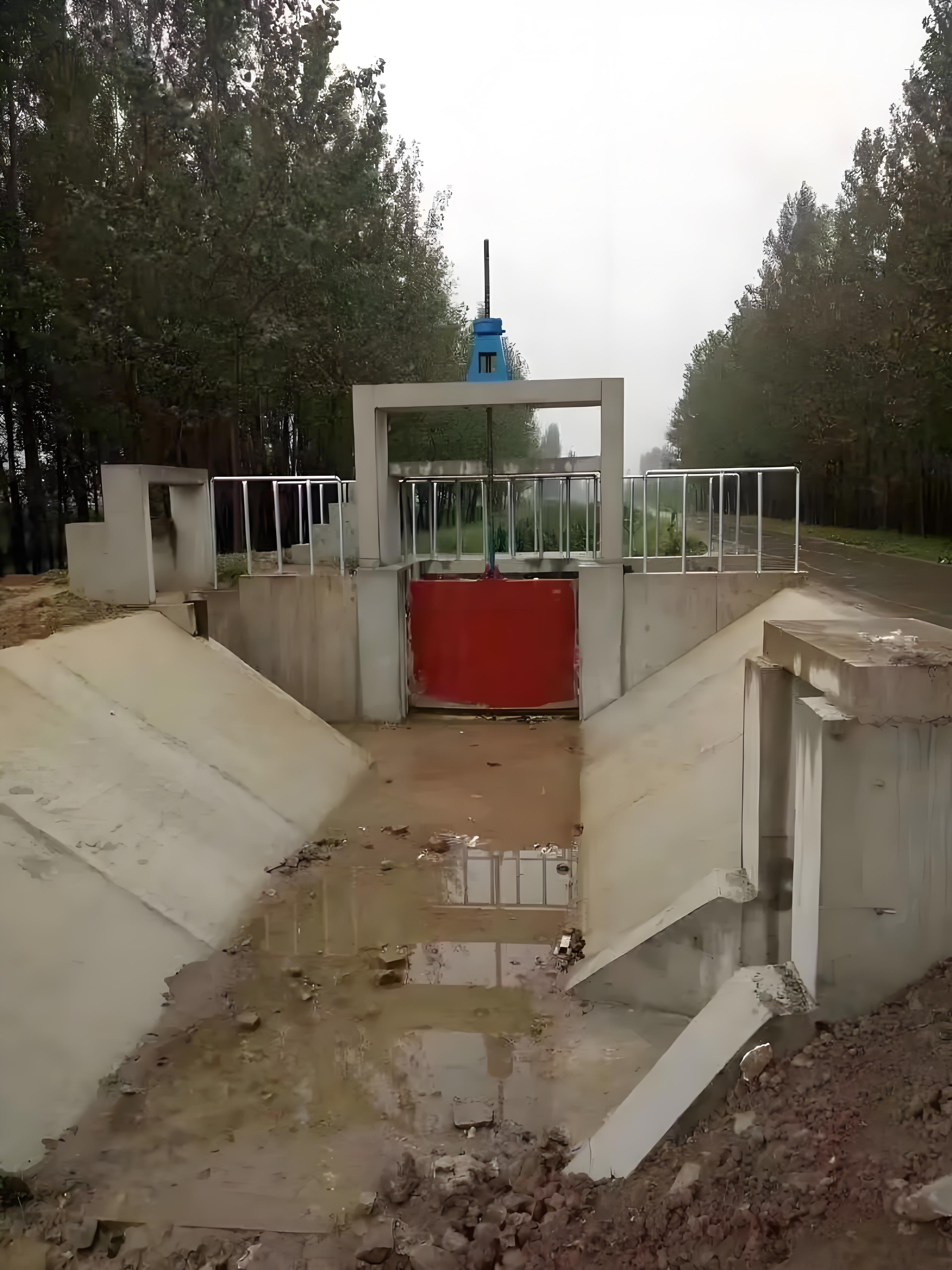 電動(dòng)插板閘門(mén)